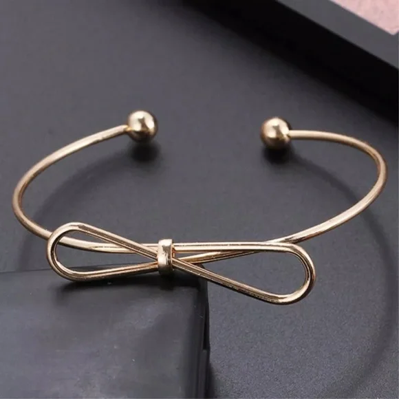 Gold Filled Bow Knot Bracelet - Picture 1 of 3